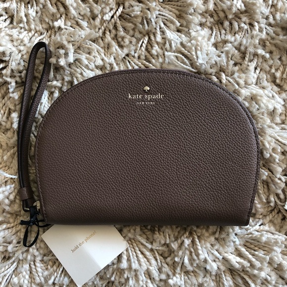 kate spade Handbags - 🆕 {Kate Spade} Shara Larchmont Ave Phone Wristlet